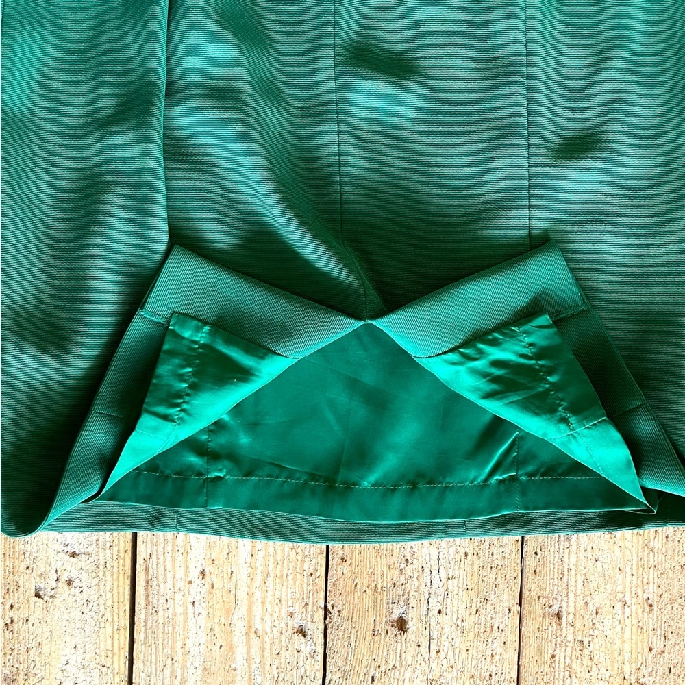 Bill Blass Vintage Emerald Green Dress with Gold Button Cuffs Size 6 - Picture 2 of 7